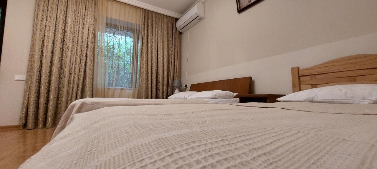 Apartamento Geo Kutaisi Exterior foto