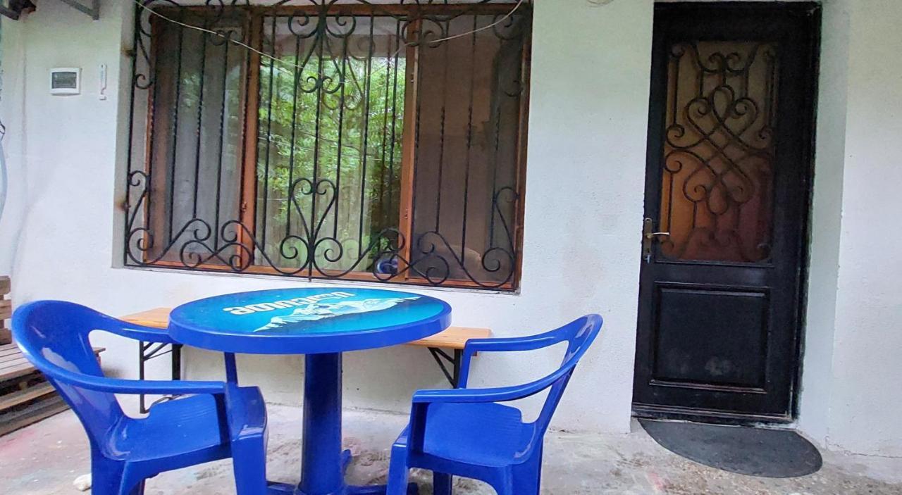 Apartamento Geo Kutaisi Exterior foto